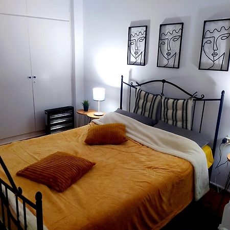 Ζεστό Παραδοσιακό Σπιτι Apartment Kalamata Bagian luar foto
